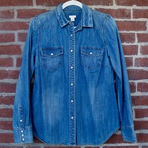 Denim / Chambray Button Down | Like New